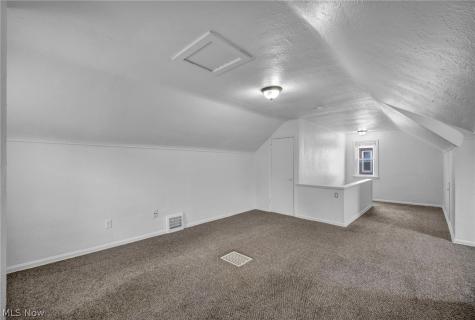2910 Commonwealth Drive Parma OH 44134