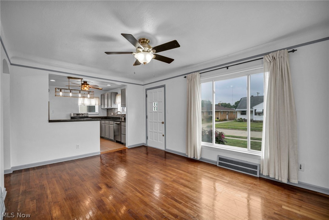 2910 Commonwealth Drive Parma OH 44134