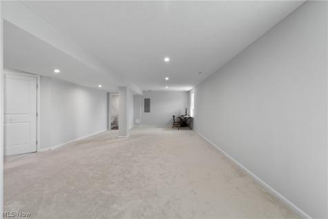 1131 Kadas Lane Wooster OH 44691