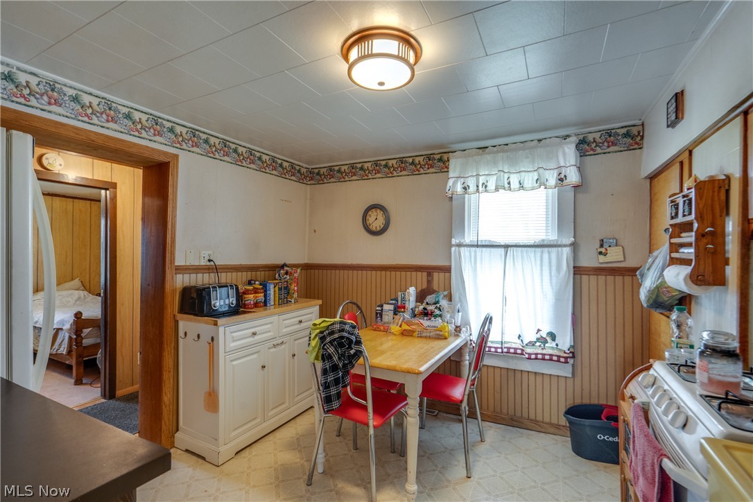 3797 Harper Avenue Barberton OH 44203