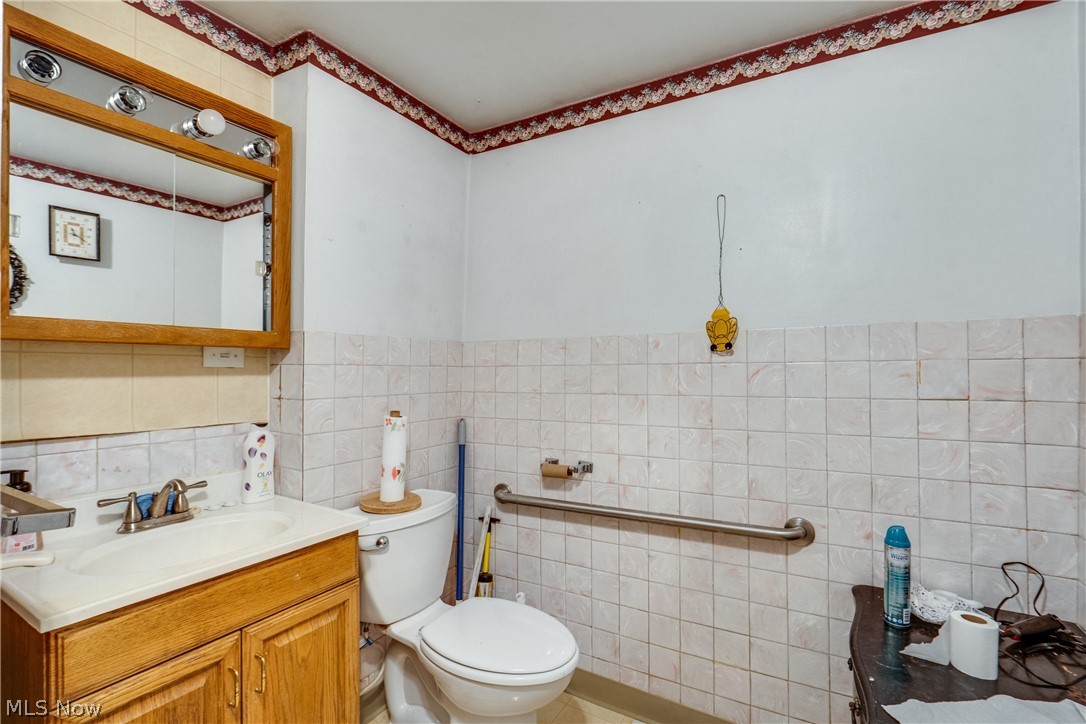 3797 Harper Avenue Barberton OH 44203