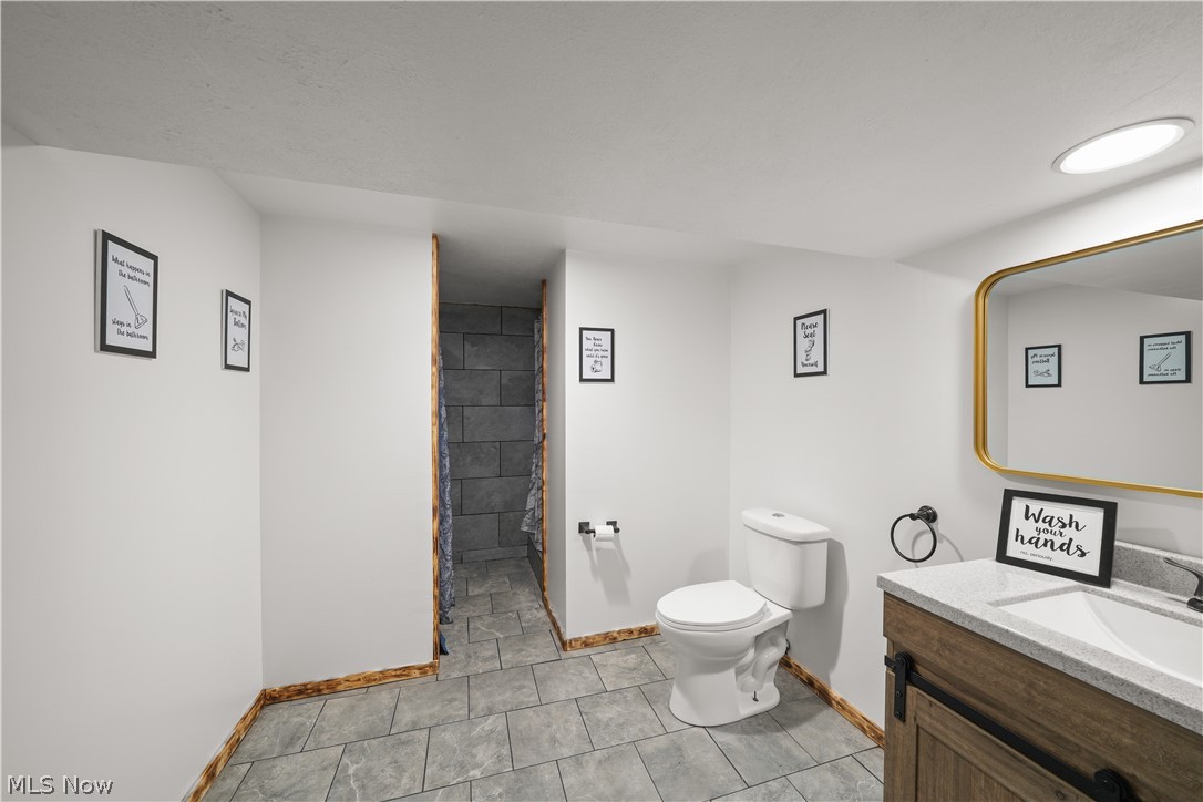 6132 Oak Hill Drive West Farmington OH 44491