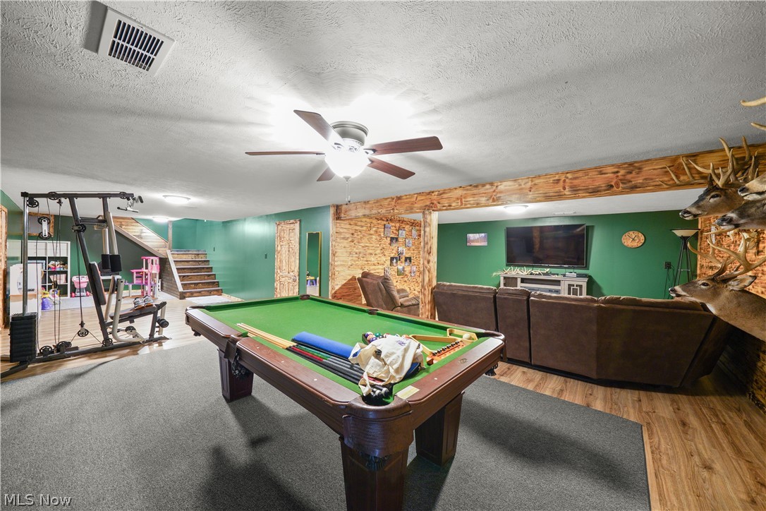 6132 Oak Hill Drive West Farmington OH 44491