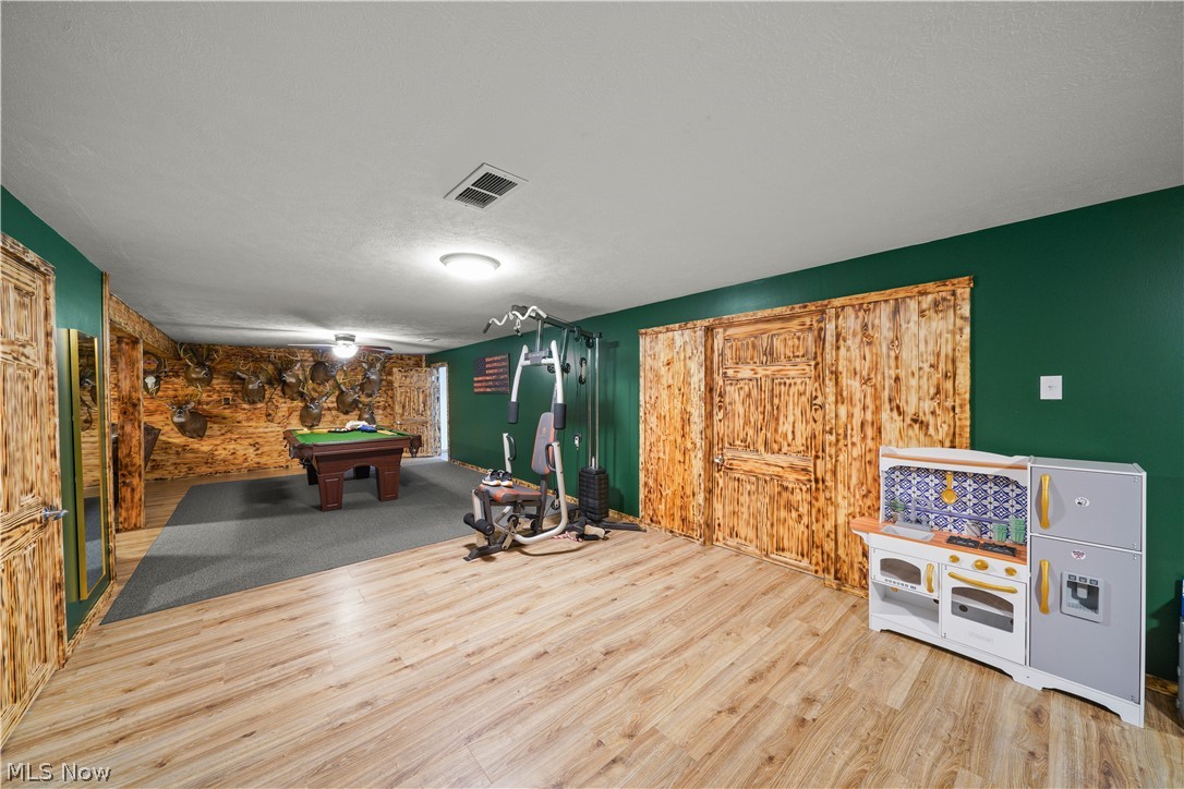 6132 Oak Hill Drive West Farmington OH 44491