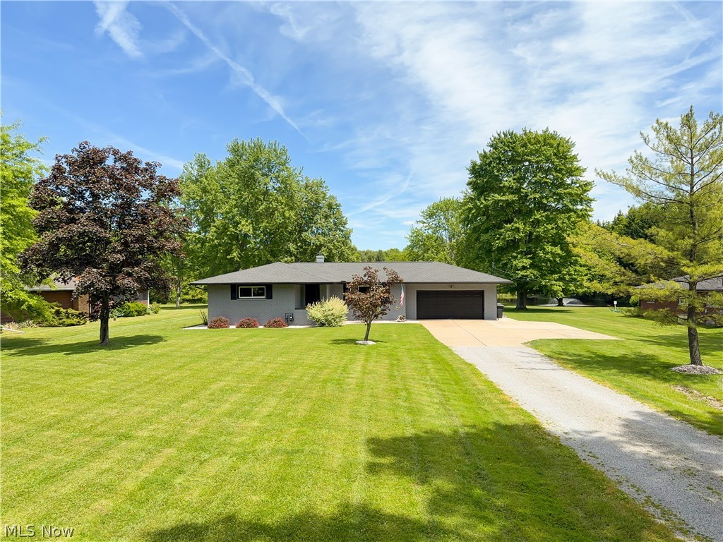 6132 Oak Hill Drive West Farmington OH 44491