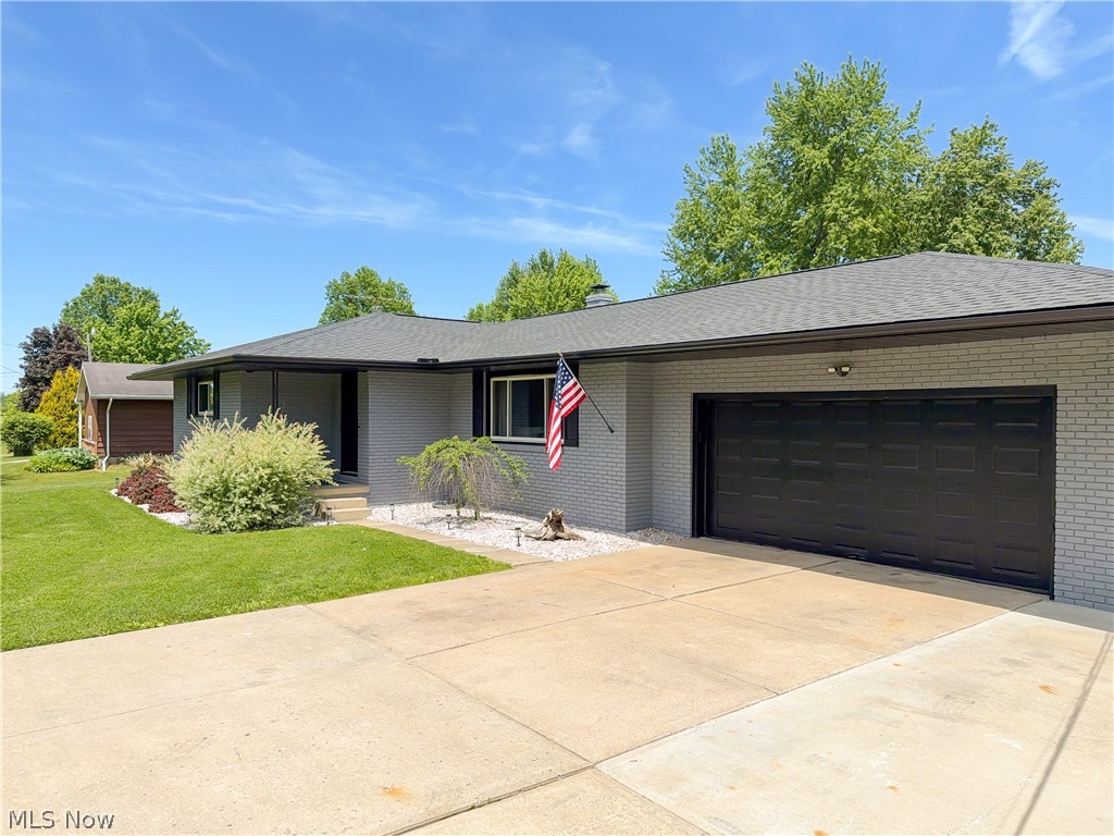 6132 Oak Hill Drive West Farmington OH 44491