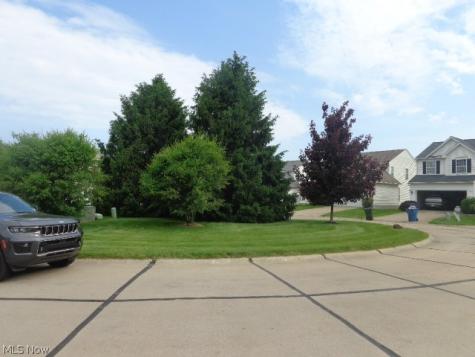 8489 Antlers Trail North Ridgeville OH 44039