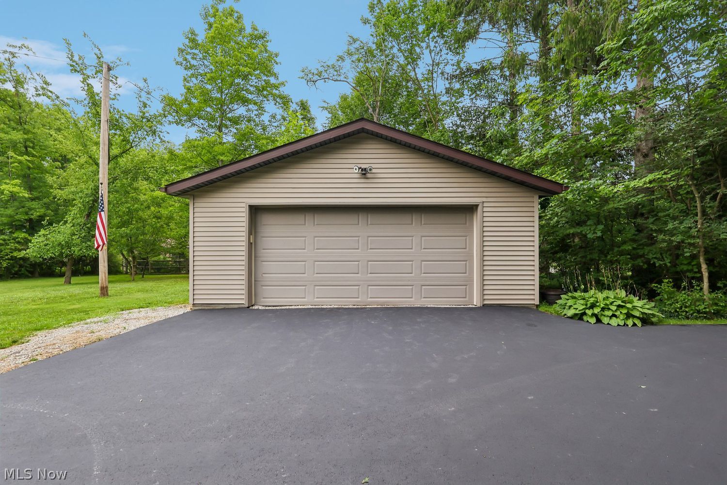 6081 Boston Road Valley City OH 44280