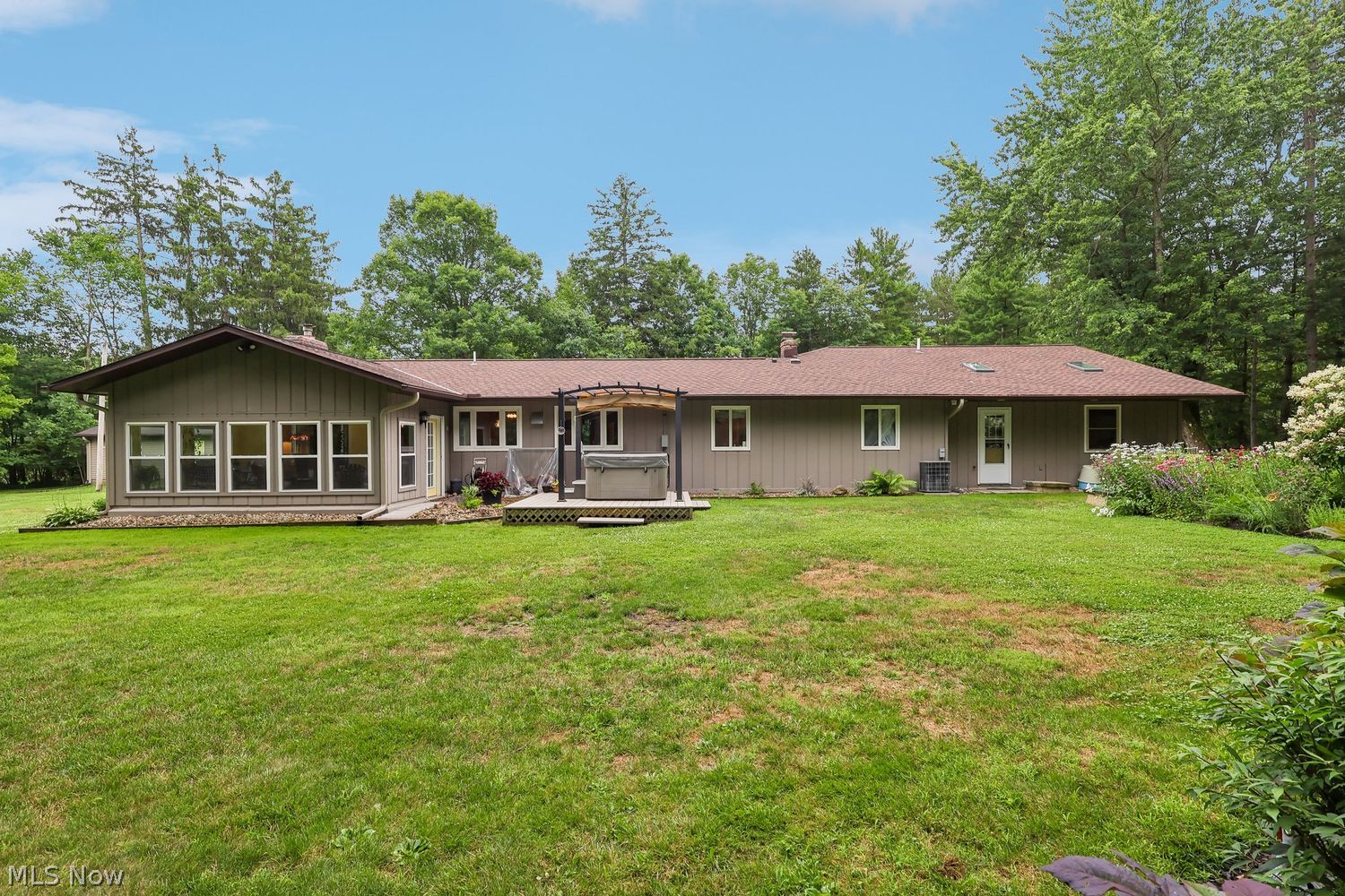 6081 Boston Road Valley City OH 44280