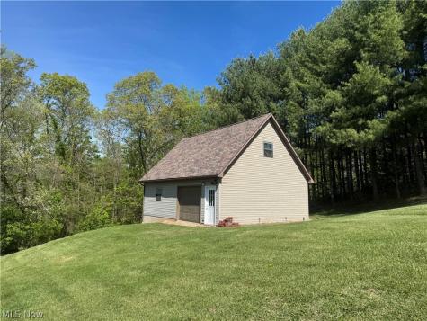 165 Wynnwood Drive Marietta OH 45750