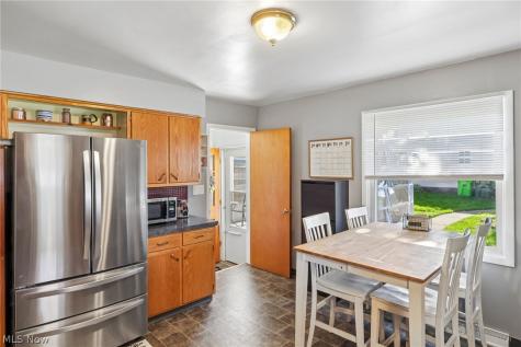 225 24th Street NW Barberton OH 44203