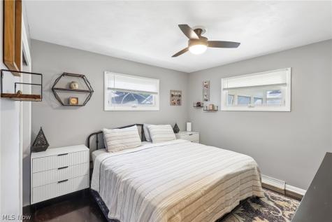 225 24th Street NW Barberton OH 44203