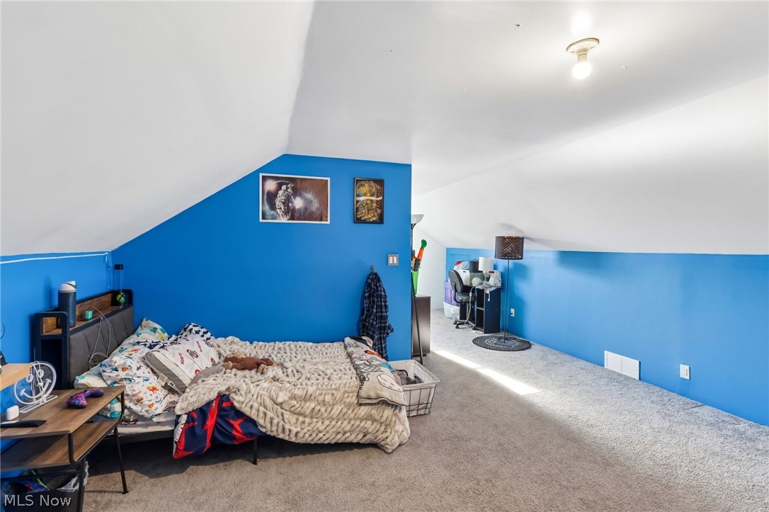 225 24th Street NW Barberton OH 44203