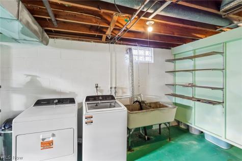 225 24th Street NW Barberton OH 44203