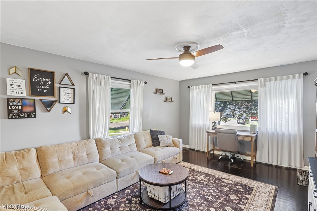 225 24th Street NW Barberton OH 44203