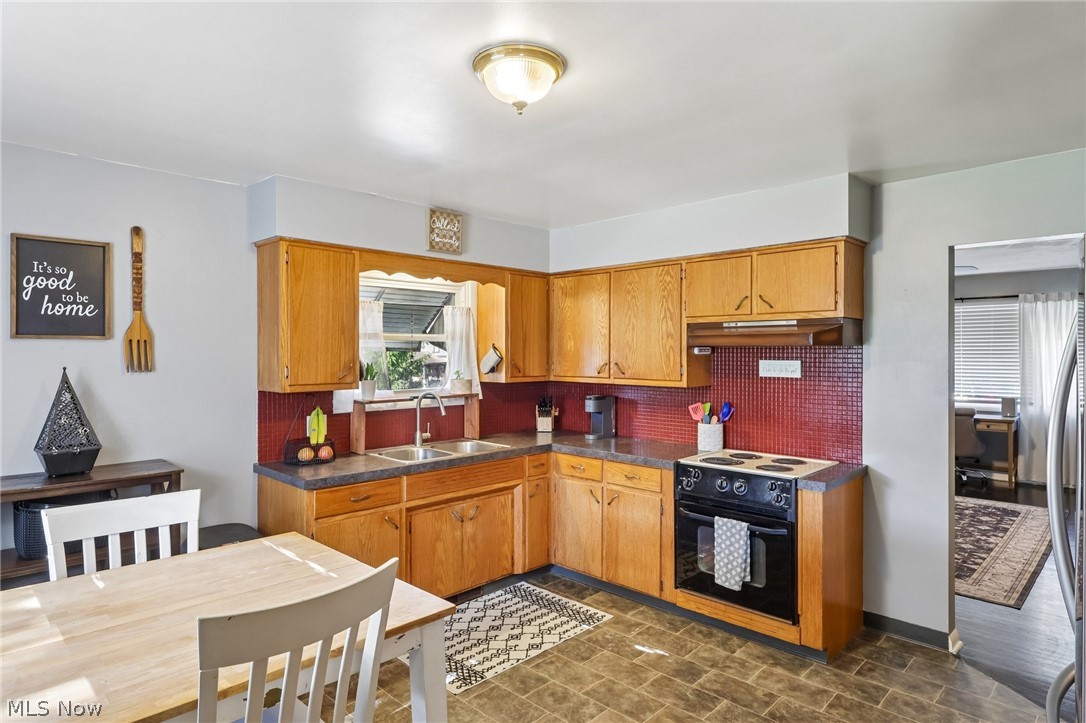 225 24th Street NW Barberton OH 44203