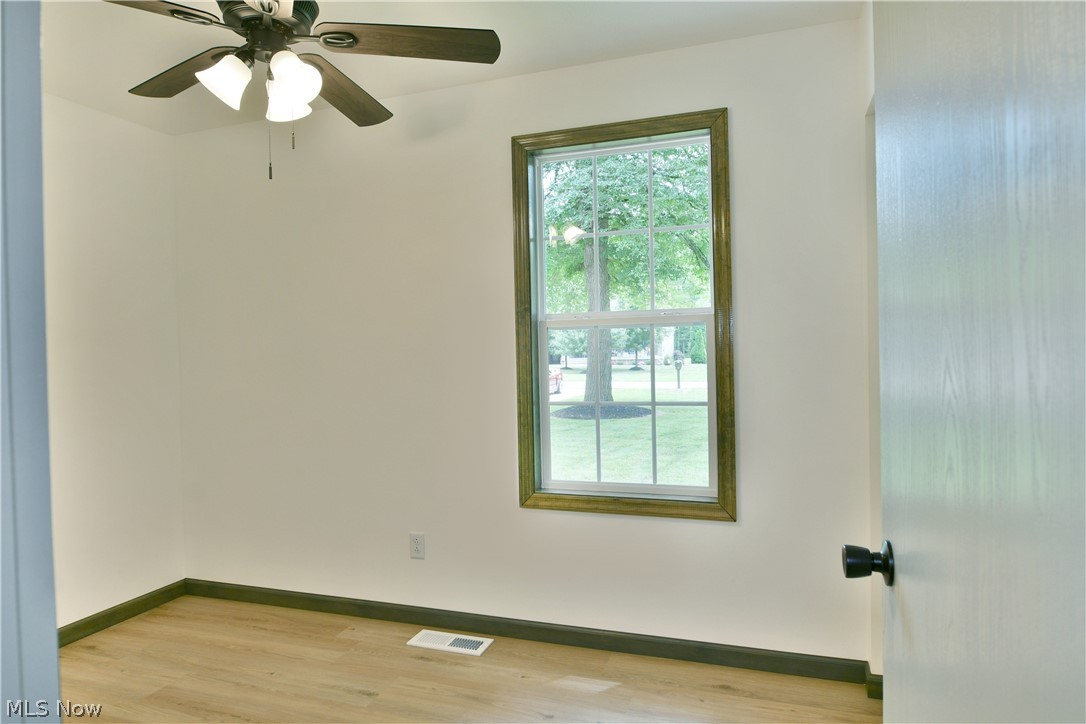 4903 Maple Street Vienna OH 44473
