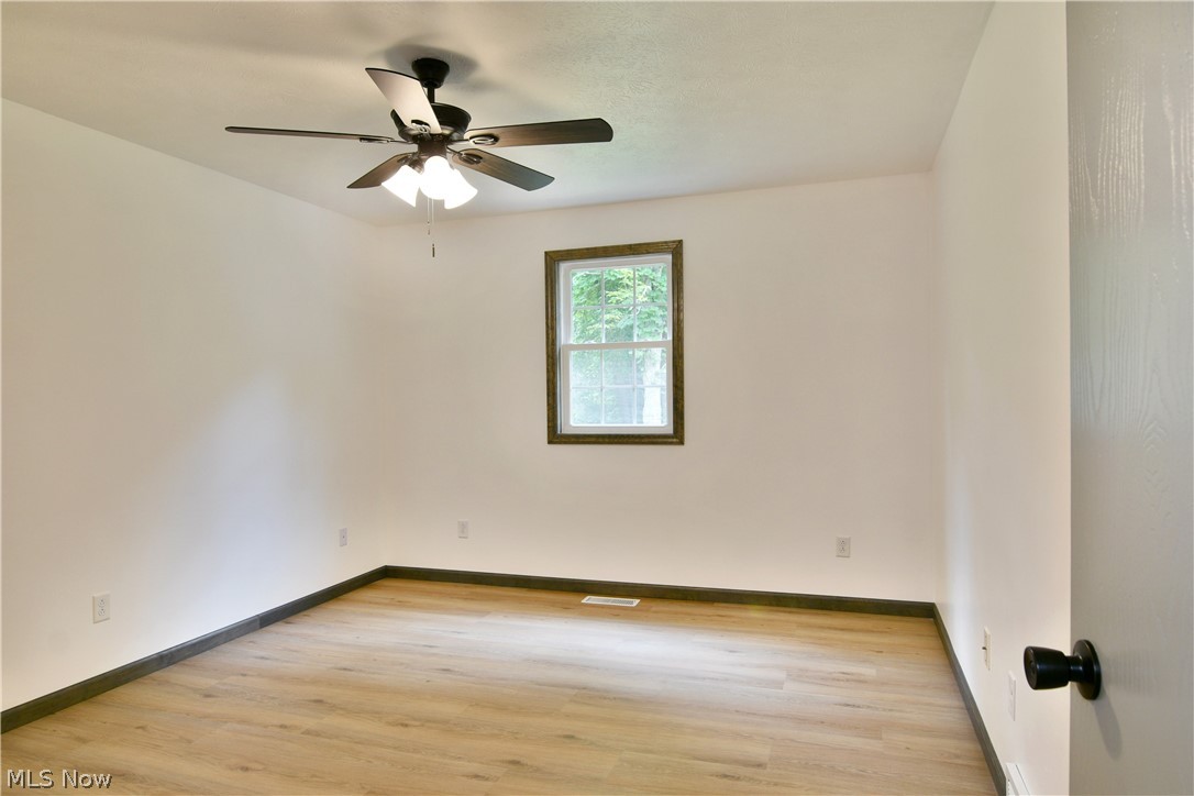 4903 Maple Street Vienna OH 44473
