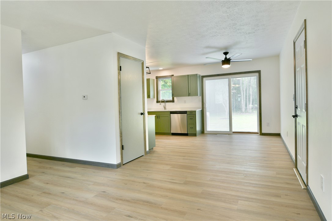 4903 Maple Street Vienna OH 44473