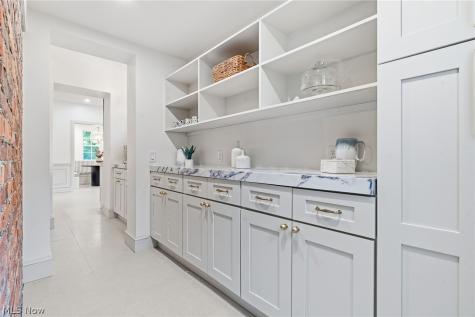 2945 Fontenay Road Shaker Heights OH 44120