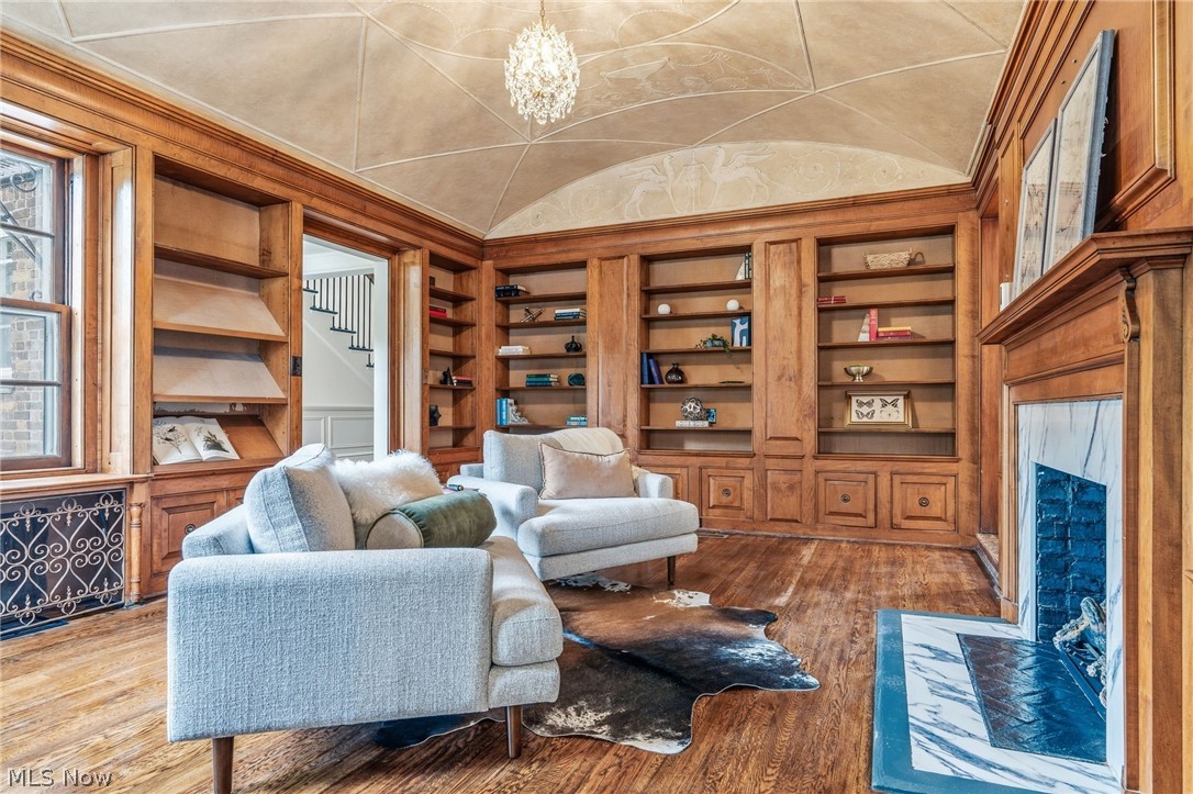 2945 Fontenay Road Shaker Heights OH 44120