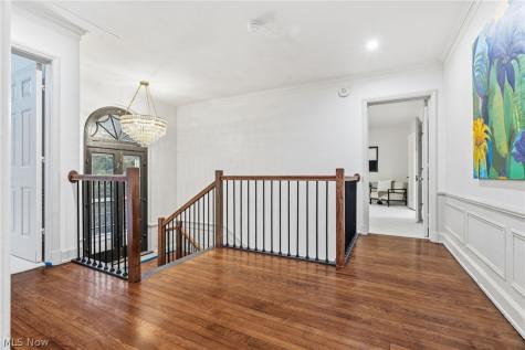 2945 Fontenay Road Shaker Heights OH 44120