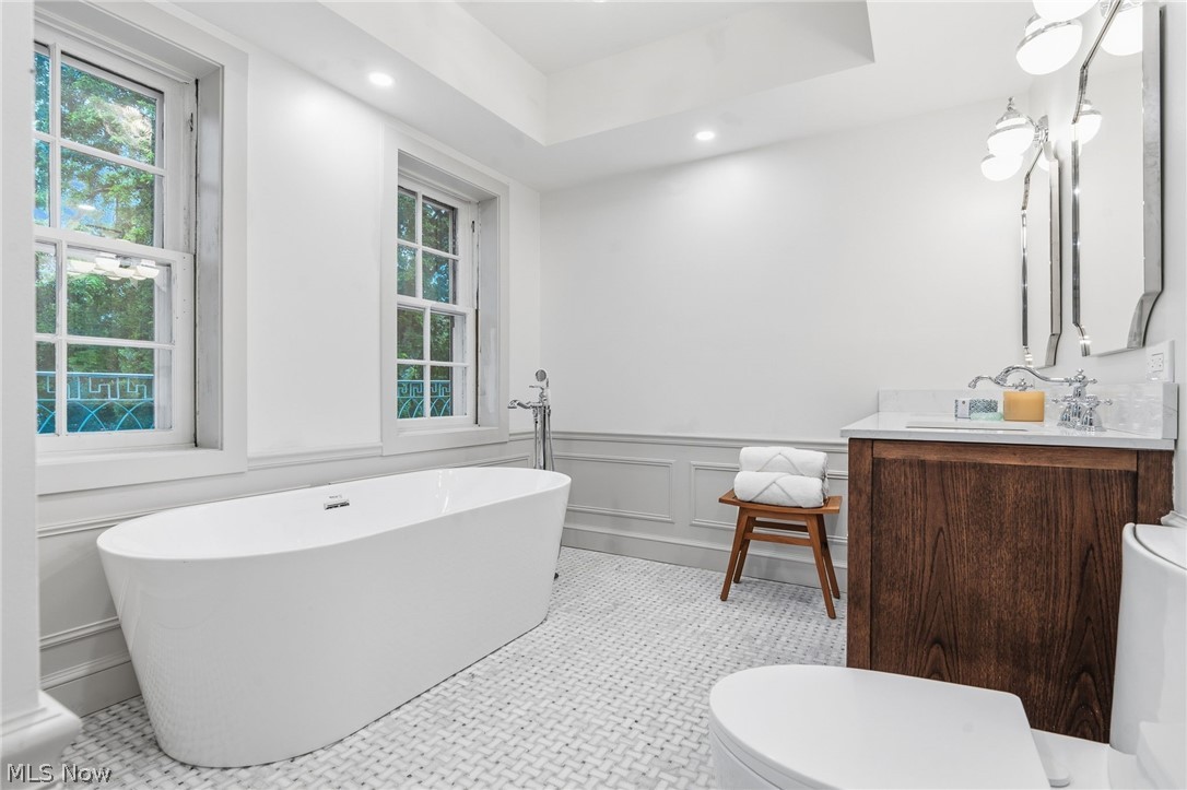 2945 Fontenay Road Shaker Heights OH 44120