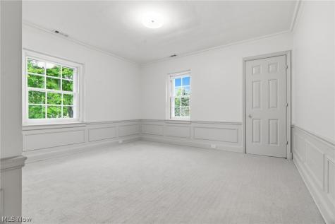 2945 Fontenay Road Shaker Heights OH 44120
