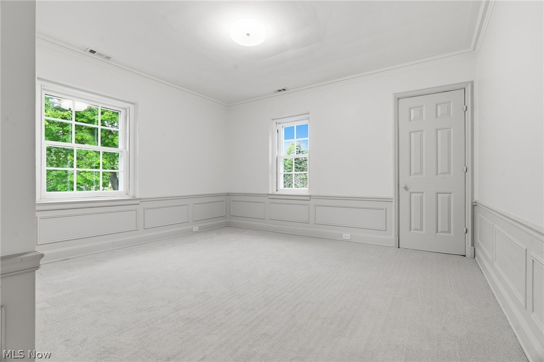 2945 Fontenay Road Shaker Heights OH 44120