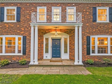 2945 Fontenay Road Shaker Heights OH 44120
