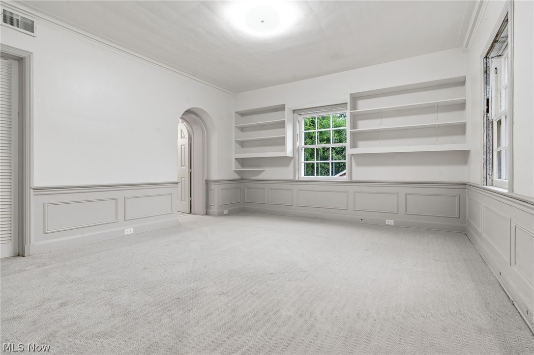 2945 Fontenay Road Shaker Heights OH 44120