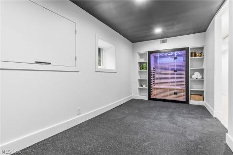 2945 Fontenay Road Shaker Heights OH 44120