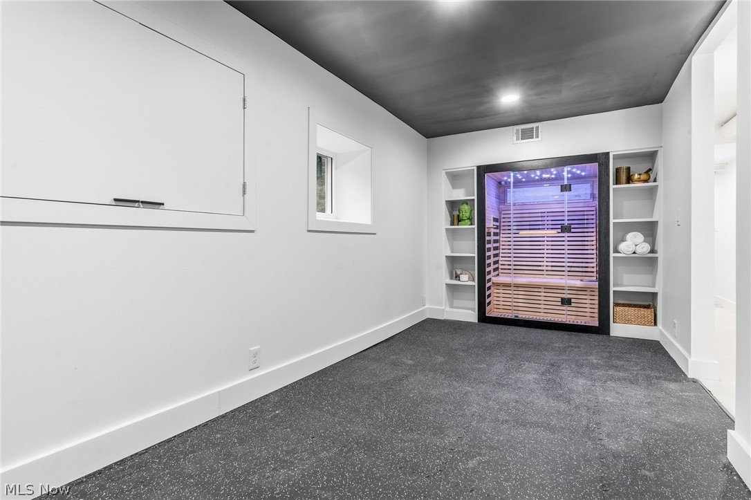 2945 Fontenay Road Shaker Heights OH 44120