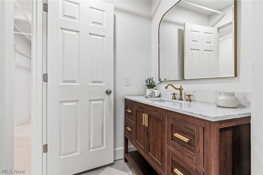 2945 Fontenay Road Shaker Heights OH 44120