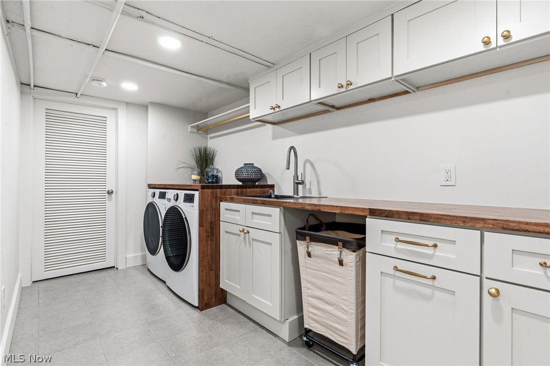 2945 Fontenay Road Shaker Heights OH 44120