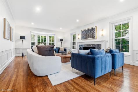 2945 Fontenay Road Shaker Heights OH 44120
