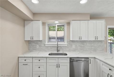 5382 Broad Boulevard North Ridgeville OH 44039