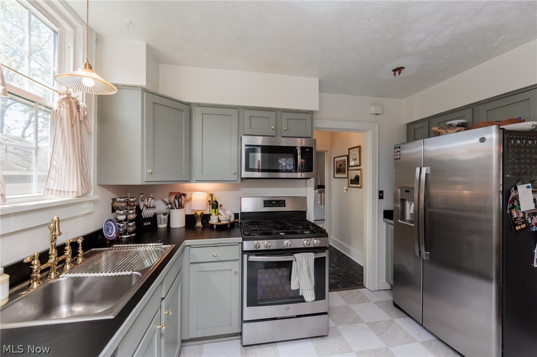 16719 Claire Avenue Cleveland OH 44111