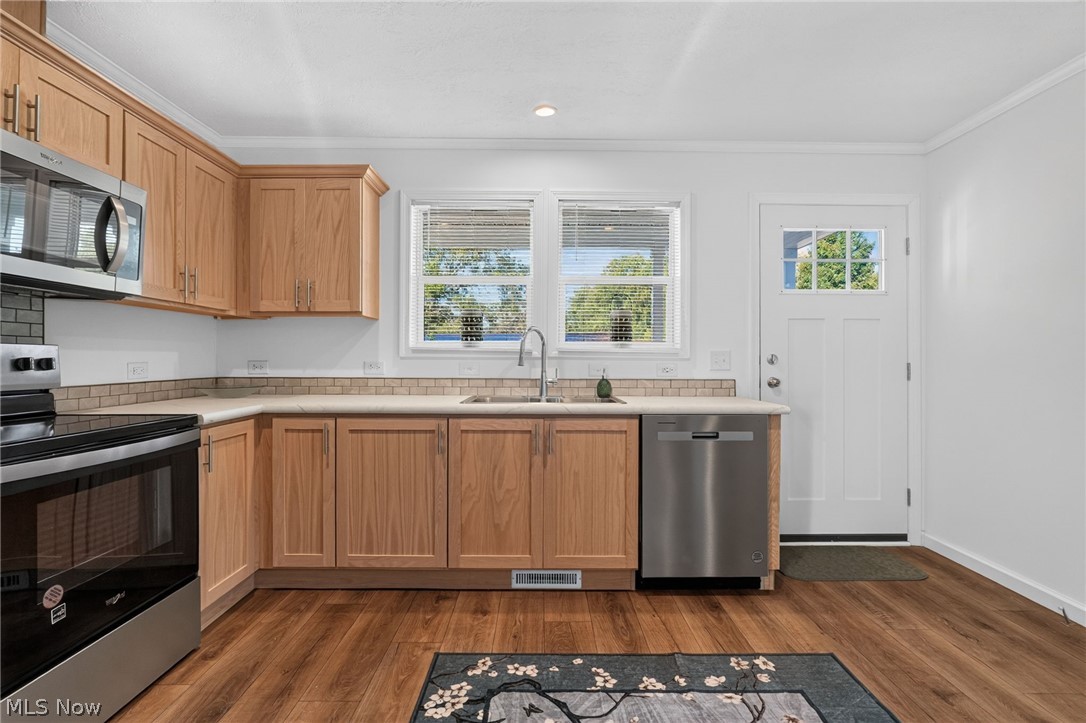 143 Cromwell Drive Geneva OH 44041