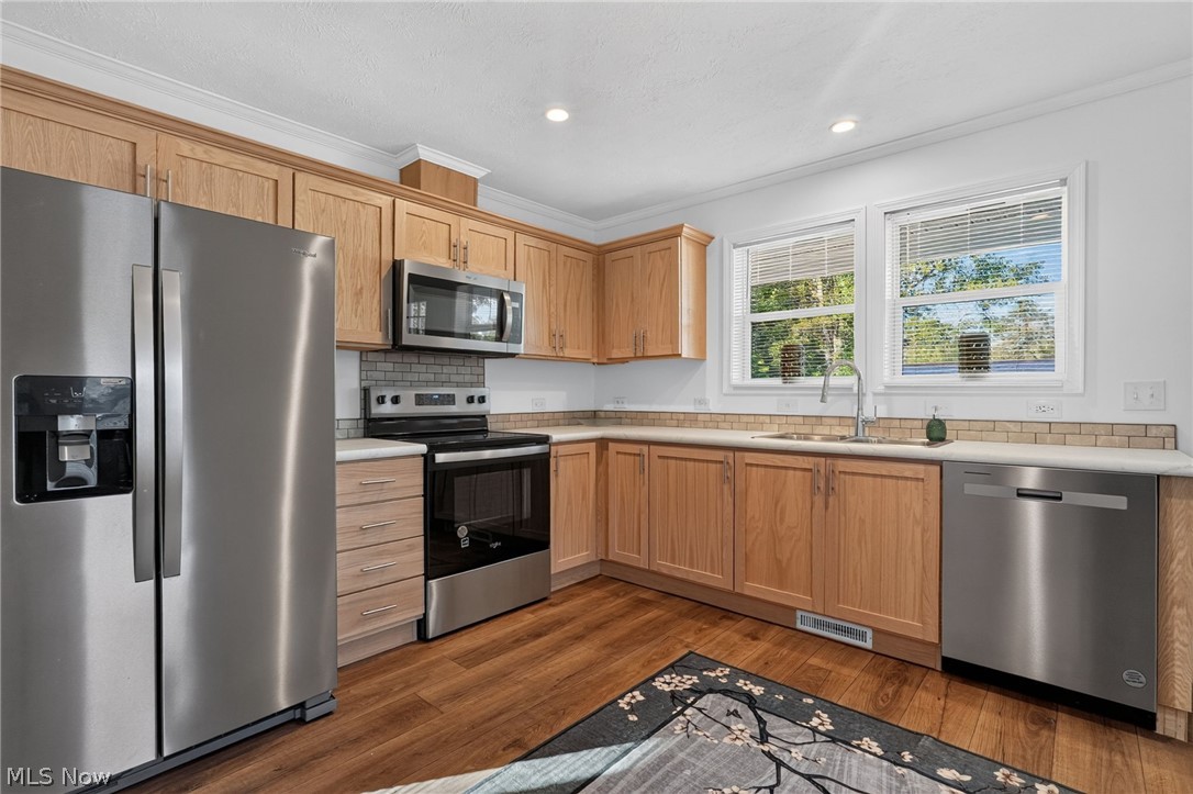 143 Cromwell Drive Geneva OH 44041
