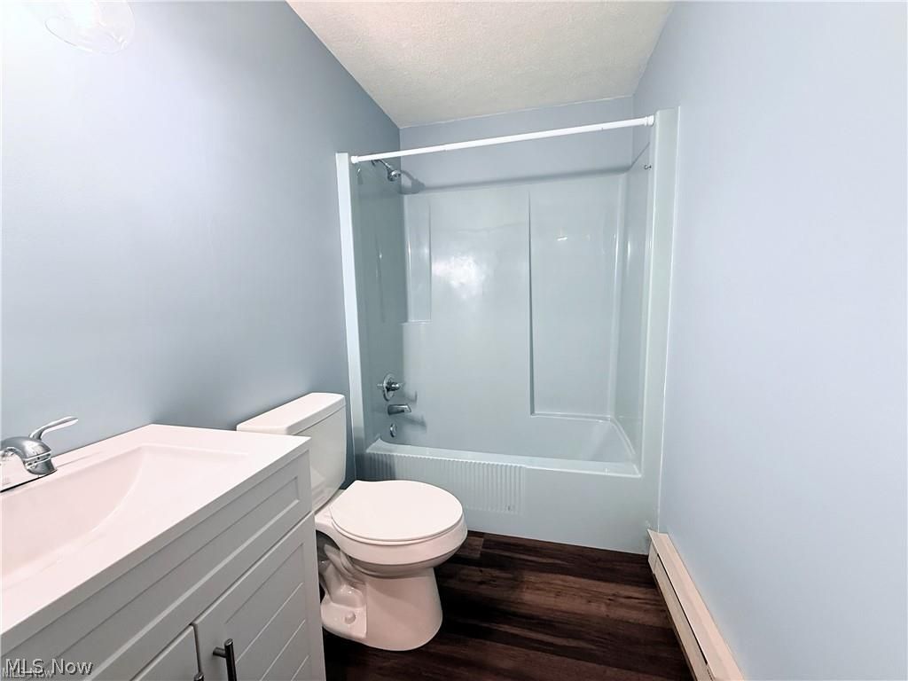 1497 Lake Front Drive Salem OH 44460
