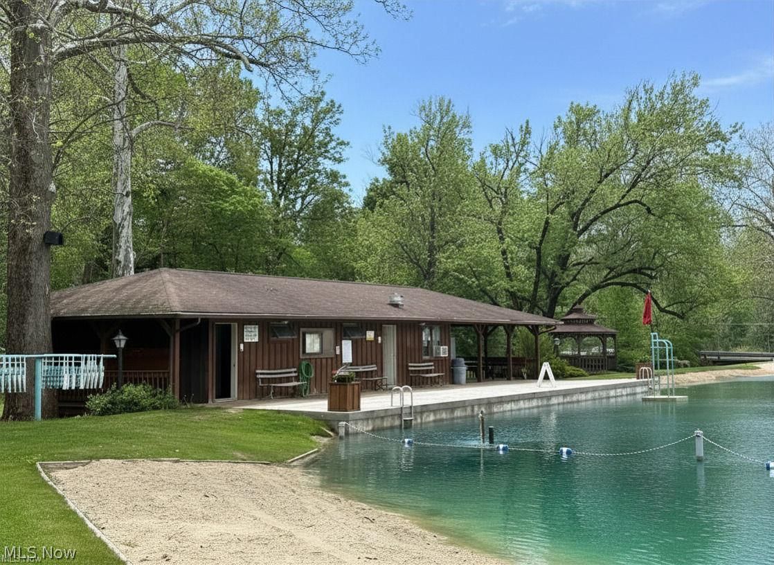 1497 Lake Front Drive Salem OH 44460