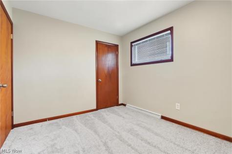 483 17th Street NW Barberton OH 44203