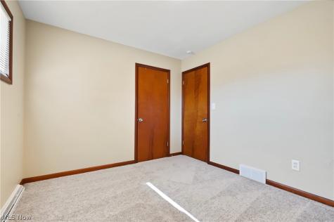 483 17th Street NW Barberton OH 44203