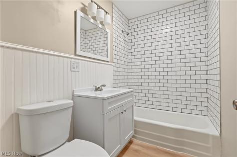 483 17th Street NW Barberton OH 44203