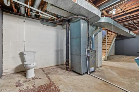 483 17th Street NW Barberton OH 44203