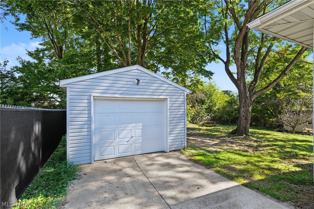 483 17th Street NW Barberton OH 44203