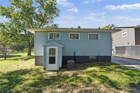 483 17th Street NW Barberton OH 44203