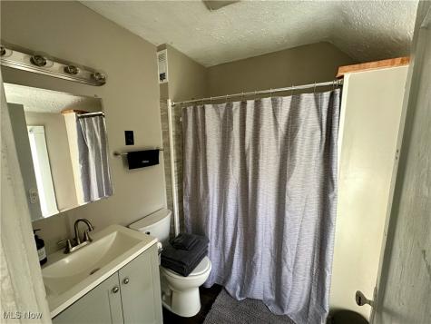 2023 W 106th Street Cleveland OH 44102