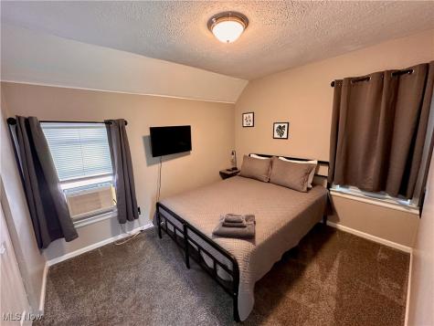 2023 W 106th Street Cleveland OH 44102